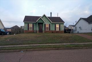 5981 Port Harbor Dr, Millington, TN 38053-8481
