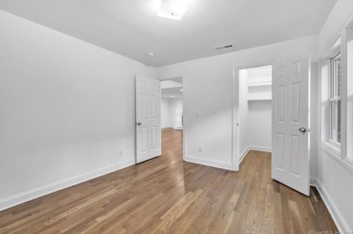 885 Main St, Upper Stepney CT  06468-2811 exterior