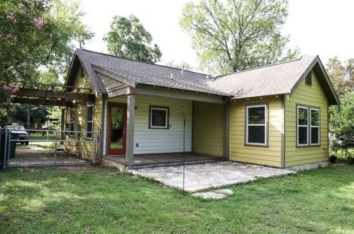 906 Cherico St, Austin TX  78702-3702 exterior