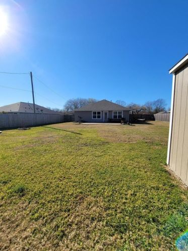 6114 Fox Ridge Dr, Angleton TX 77515-2512 exterior