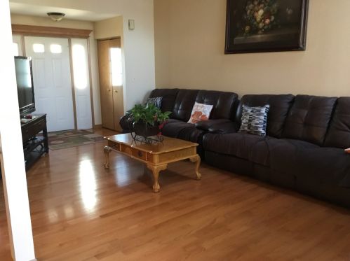 39911 Golf Ln, Antioch, IL 60002-2307