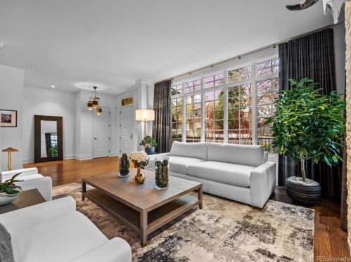 401 Adams St, Denver CO  80206-4410 exterior