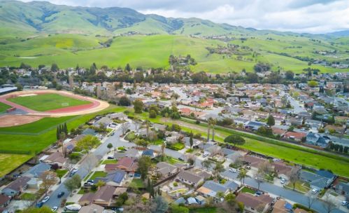 1363 Cirolero St, Milpitas, CA 95035-3201