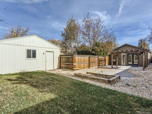 2825 Garfield St, Denver CO  80205-5044 exterior