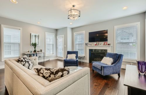 10 Dryden Pl, Arlington Hts IL  60004-6304 exterior