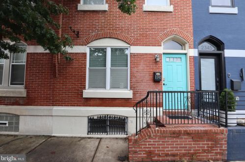 2347 Christian St, Philadelphia PA  19146-1707 exterior