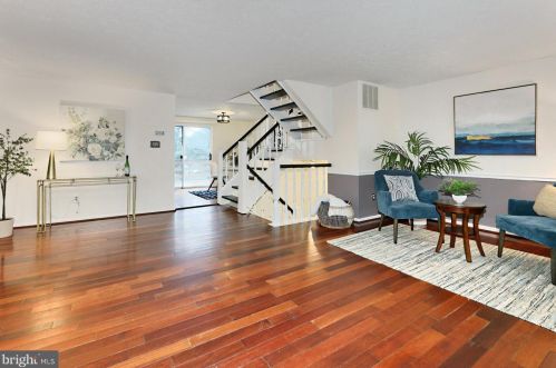 11004 Granby Ct, Herndon, VA 20191-5023