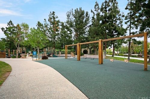 15 Salton, Irvine CA  92602-2425 exterior