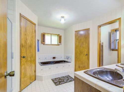 11801 H St, Morgans Point TX 77571-5802 exterior