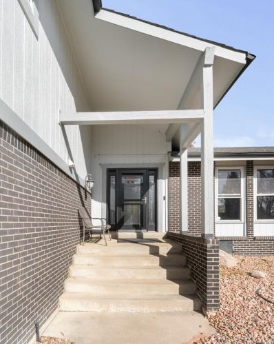 3852 Xanthia St, Denver, CO 80237-1601