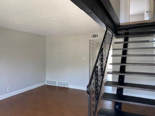 6332 Walraven Cir, Fort Worth TX  76133-3410 exterior