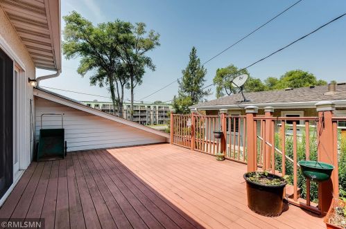 1655 Fernwood St, Saint Paul MN  55108-2220 exterior