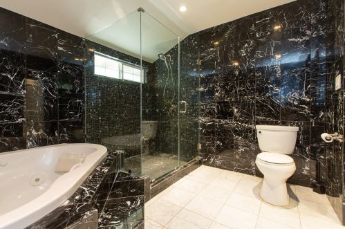 2411 Chevy Chase Dr, Glendale CA  91206-4525 exterior