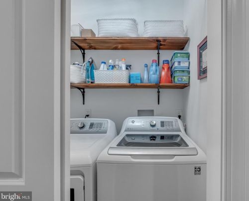 1421 Howard St, Philadelphia PA  19122-3905 exterior