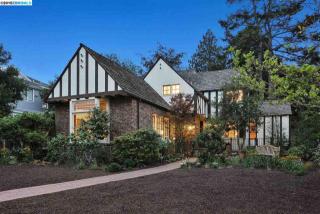 1016 Grand St, Alameda, CA 94501-4025