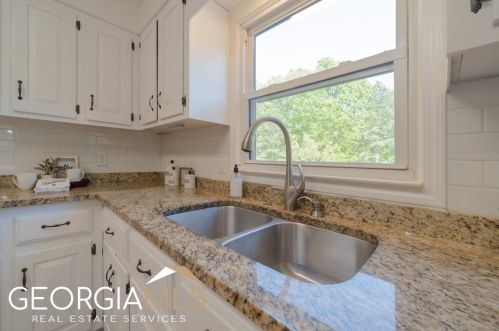 1308 Cross Plains Hulett Rd, Carrollton GA  30116-6643 exterior