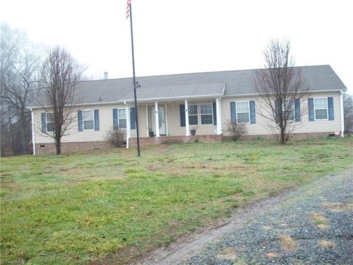 169 Chilton Rd, Ruffin, NC 27326-9111