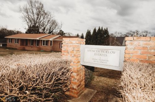 206 Spencer St, Barnesville, GA 30204-1715