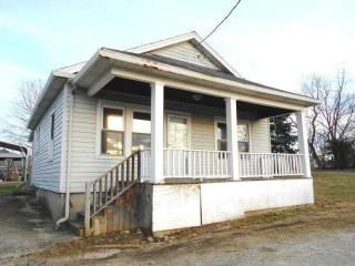 710 Pleasant View Dr, Aurora, IN 47001-9412