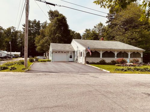 7 Hillcrest Rd, Livermore Falls, ME 04254-1326