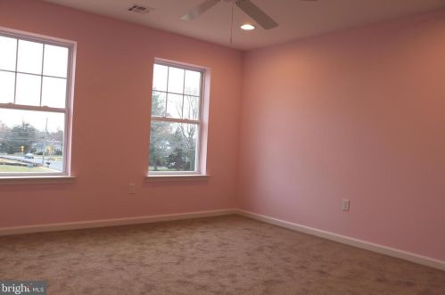 46 Stoneham Rd, Trenton NJ 08638-2746 exterior