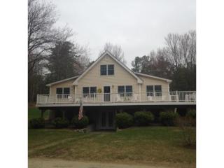24 Lake Rd, Wakefield, NH 03872-3792