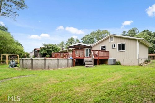 35 Carriage Trce, Stockbridge GA  30281-1328 exterior