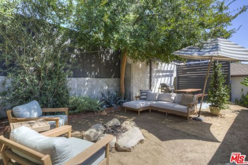 3755 1 Ave, Glendale CA  91214-2431 exterior