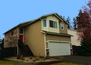 9730 28th Dr, Everett, WA 98208-2952