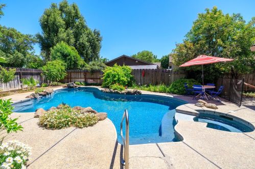 1916 Hermida Way, Modesto, CA 95355-3805