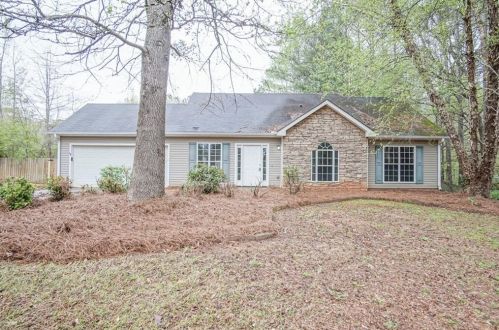 449 Camp Lake Rd, Monroe, GA 30655-5919