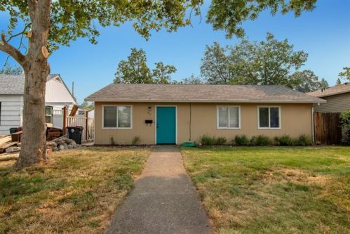 937 Jasper St, Medford, OR 97501-3778