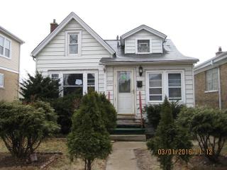 3739 Gunderson Ave, Forest View, IL 60402-4043