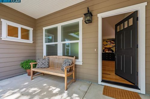 1790 Ruth Dr, Concord CA  94523-2942 exterior