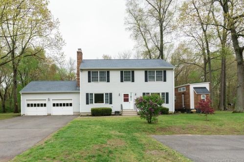 596 Center Street Ext, Southington, CT 06489-2139