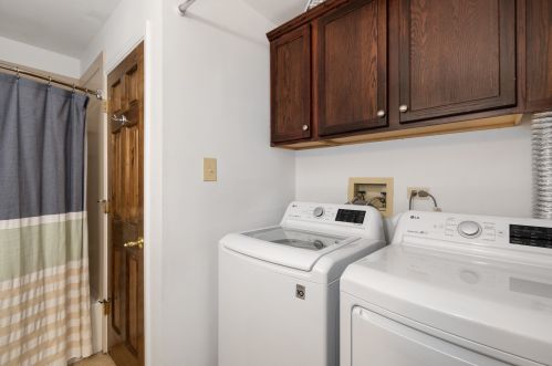 1217 Dogwood Ln, Carol Stream IL  60188-3322 exterior