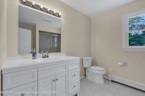 232 Cold Indian Spg Rd, Tinton Falls NJ 07712-3224 exterior