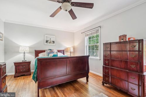 5269 Bradgen Ct, Springfield VA  22151-3524 exterior