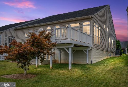 6105 Greenbrier River Rd, Fredericksburg, VA 22407-9373