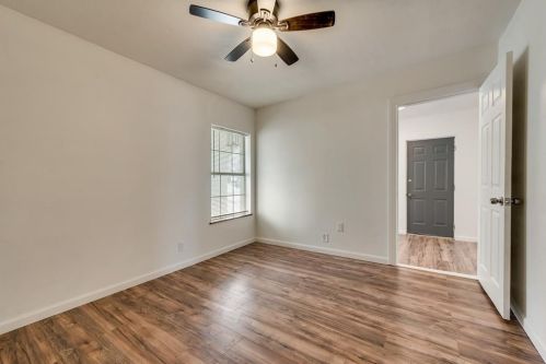 2728 Ryan Ave, Fort Worth TX  76110-3028 exterior