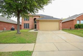 1105 Iron Horse Dr, Fort Worth TX  76131-4938 exterior