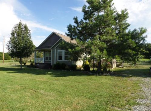 855 Cut Off Rd, Pulaski, TN 38478-7909