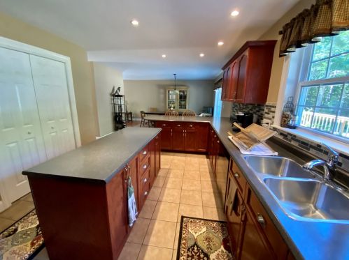 24 Grannis St, Unity, NH 03743-4613