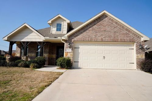 7401 Innisbrook Ln, Fort Worth, TX 76179-4823