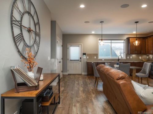 14 45th Ave, Denver CO  80216-3502 exterior