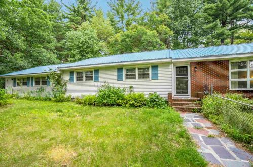 40 Windham Rd, Derry, NH 03038-4277