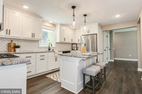 4893 121st St, Saint Paul MN  55110-5902 exterior