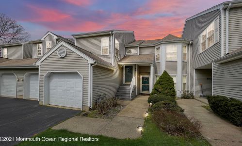 96 Pagoda Ln, East Freehold NJ  07728-4163 exterior