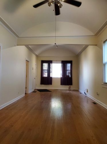 5022 Marshfield Ave, Chicago, IL 60609-4828