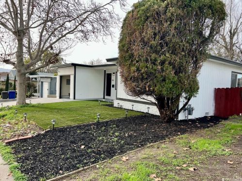 2847 Avon Ave, Concord CA  94520-5432 exterior